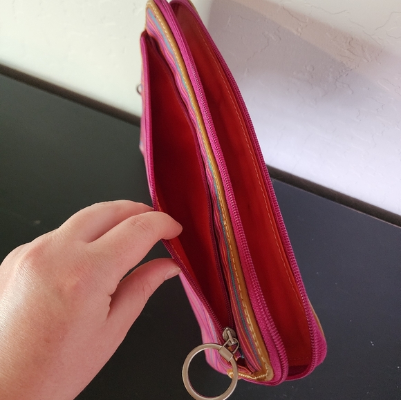 Fossil Multicolored Striped PVC Coated Tablet E Reader Case 10x8in - Picture 9 of 12